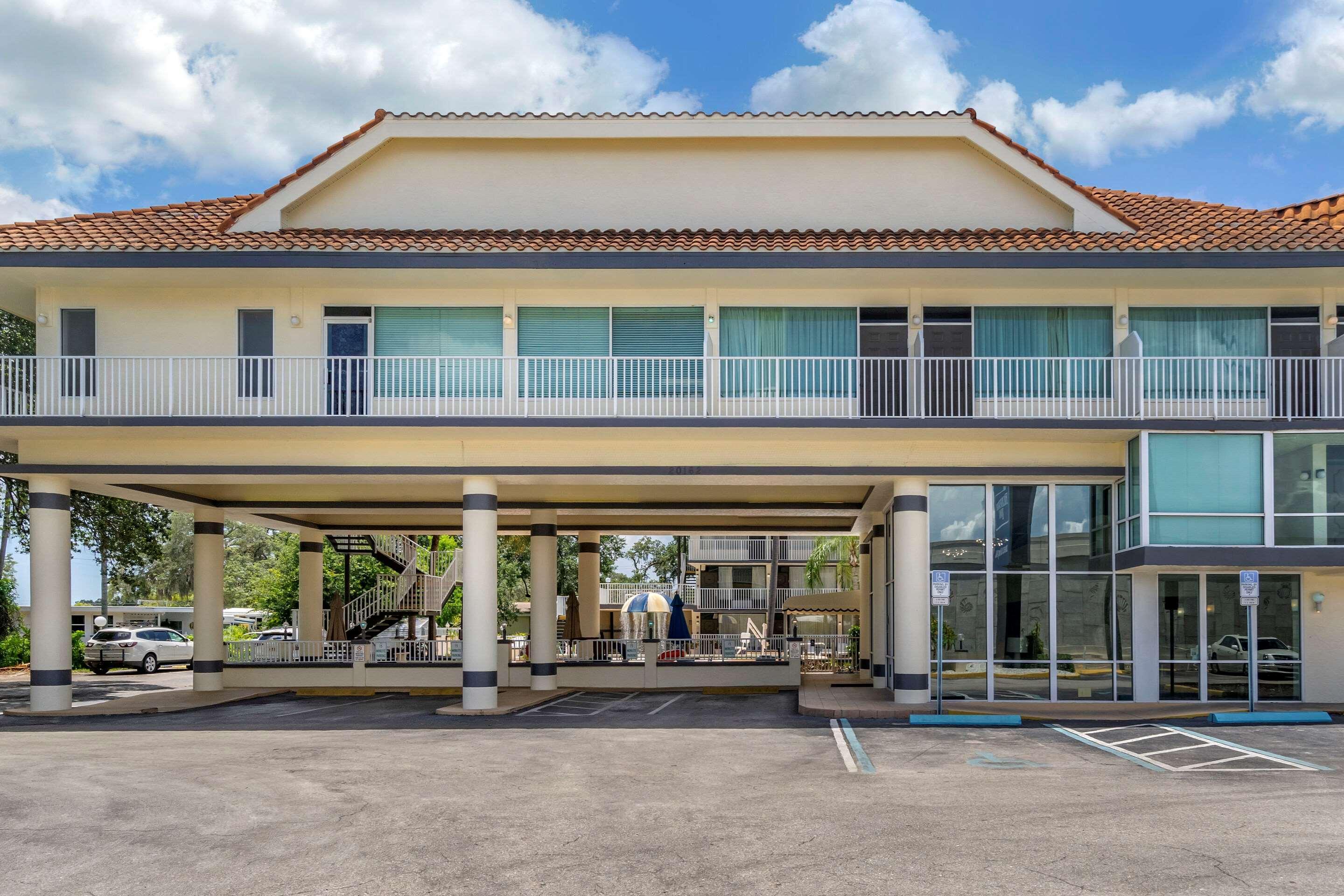 Rodeway Inn Central Clearwater Beach Buitenkant foto