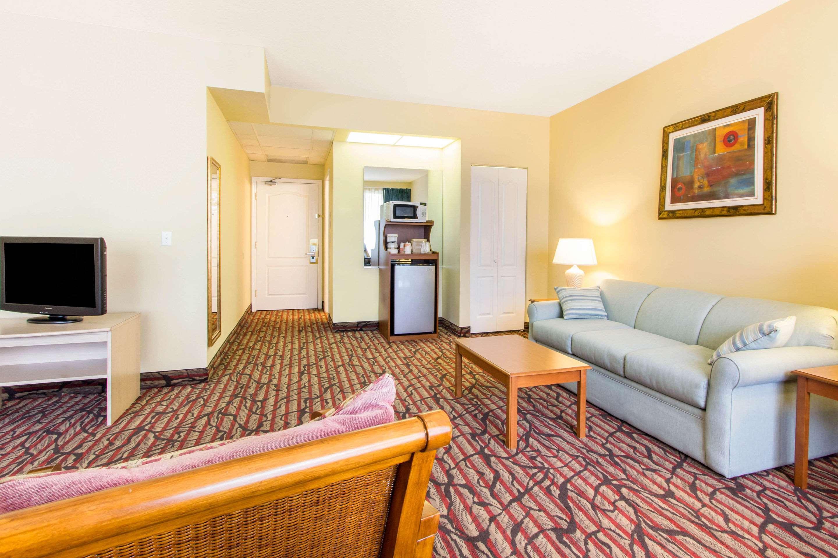 Rodeway Inn Central Clearwater Beach Buitenkant foto