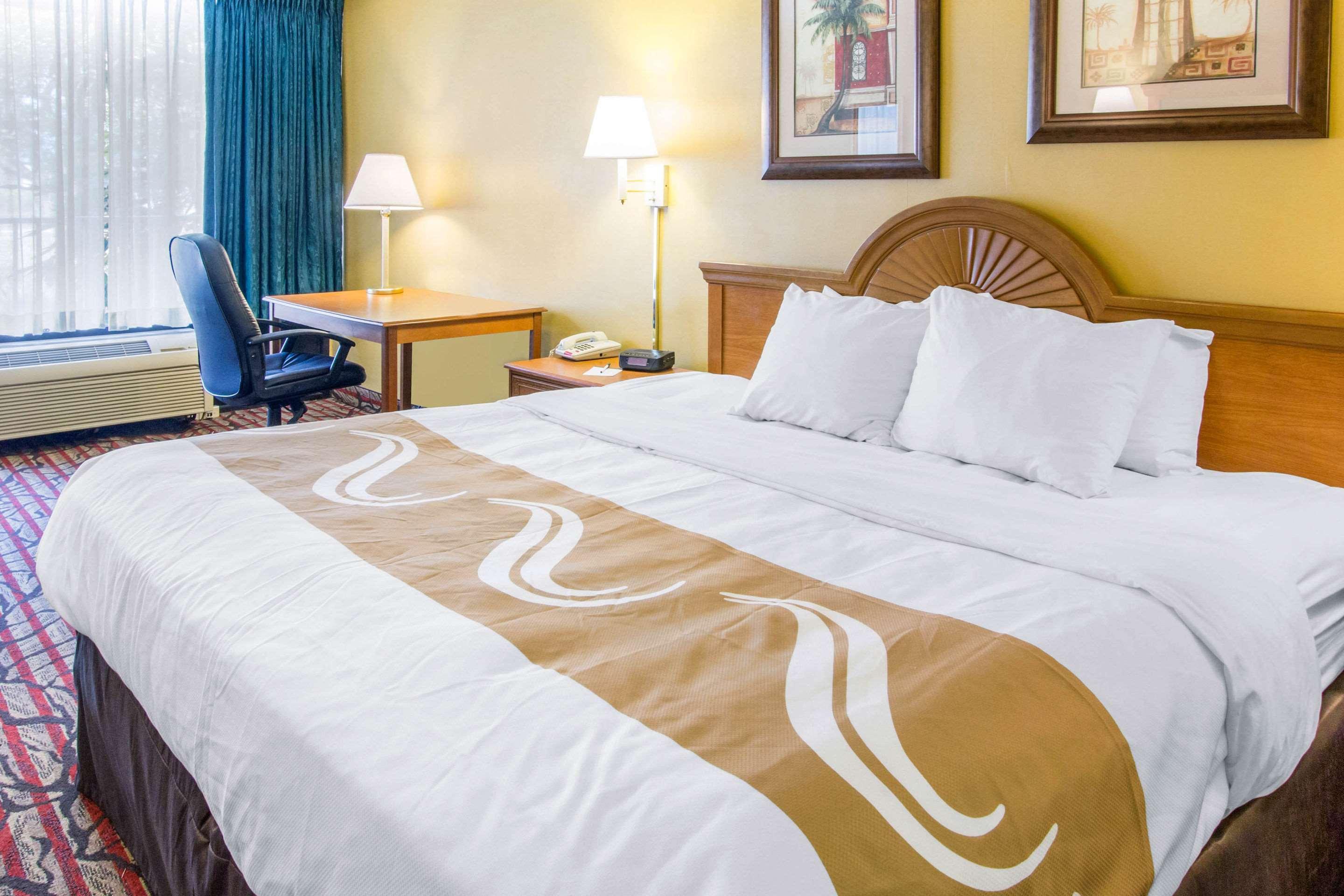Rodeway Inn Central Clearwater Beach Buitenkant foto